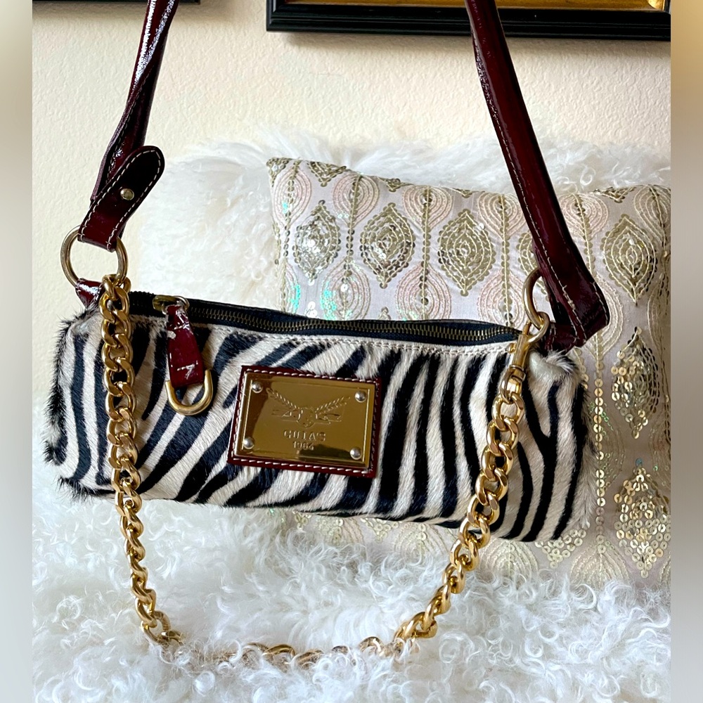 Guia’s Leather Zebra Purse